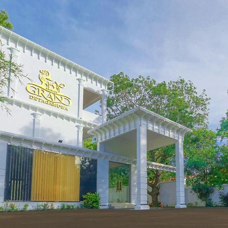 Grand Detagamuwa Hotel Kataragama Buitenkant foto