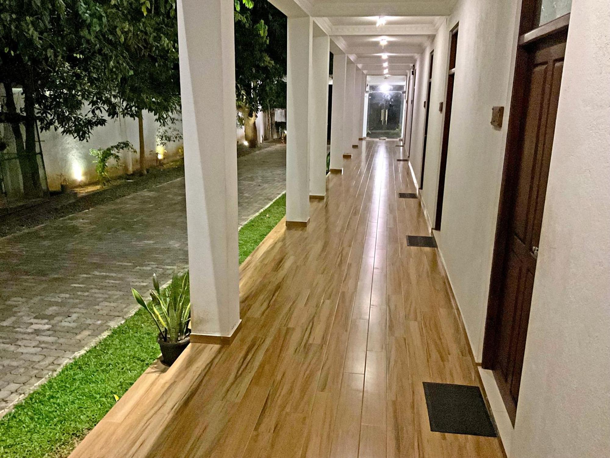 Grand Detagamuwa Hotel Kataragama Buitenkant foto