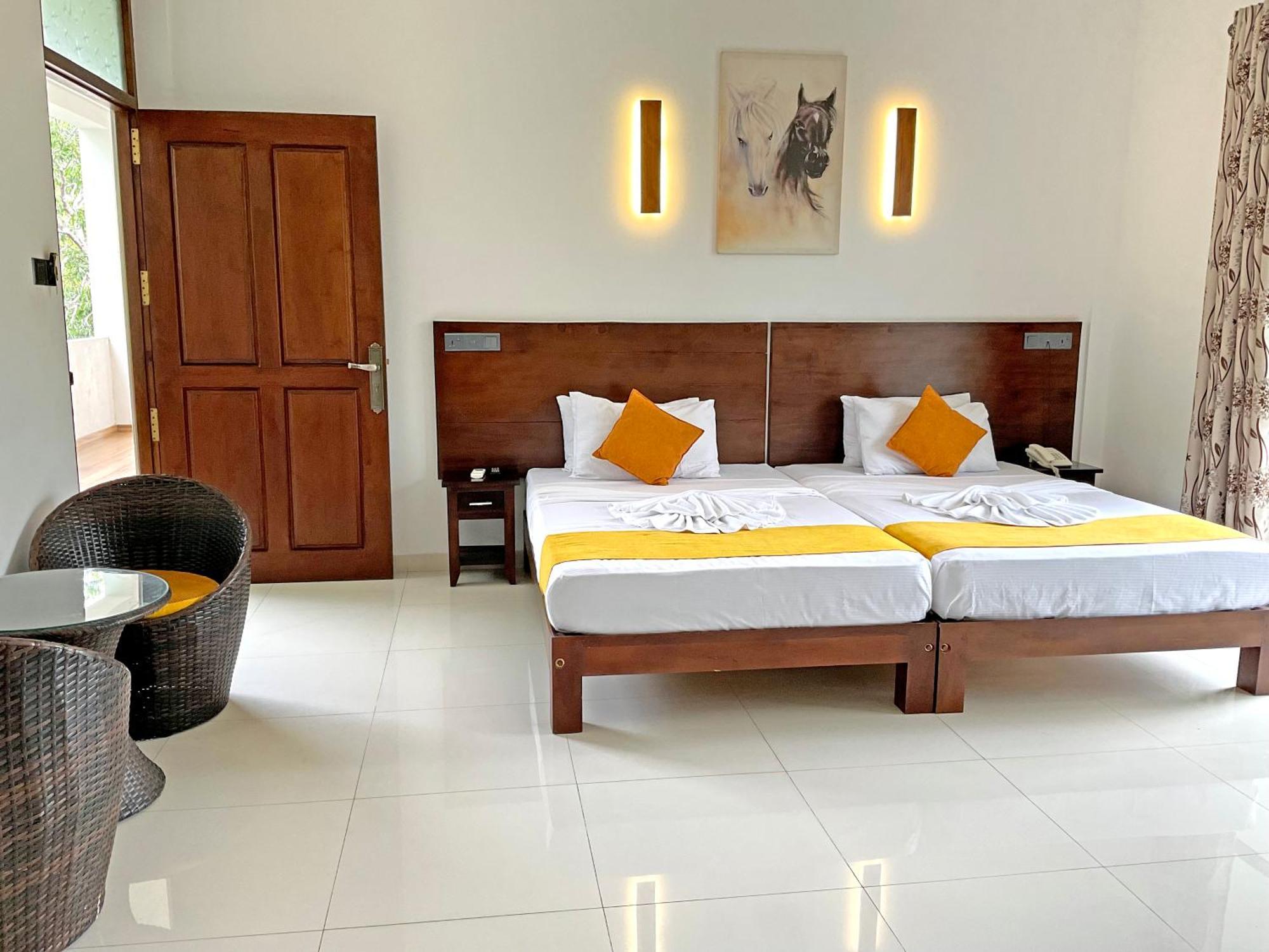 Grand Detagamuwa Hotel Kataragama Buitenkant foto