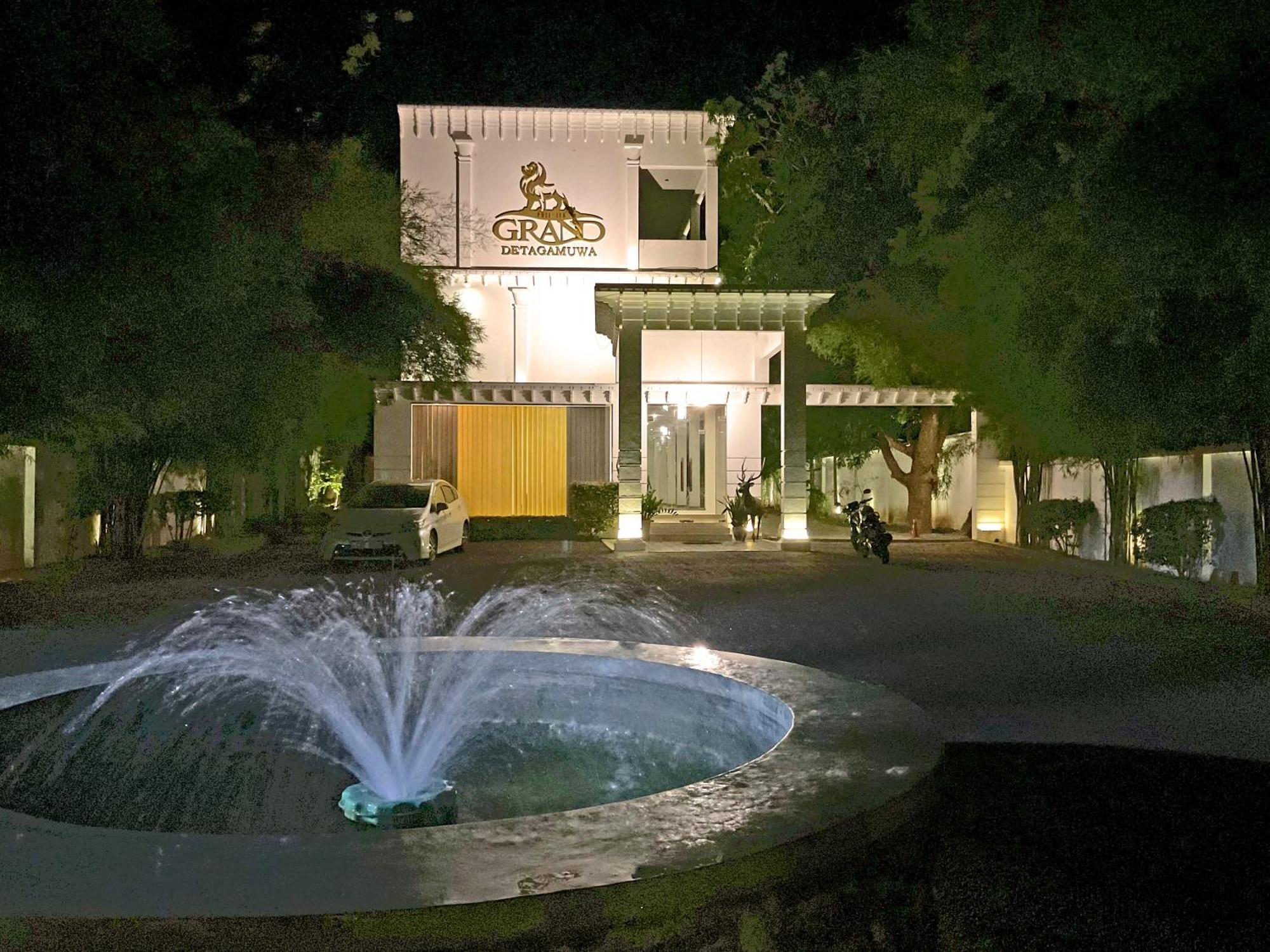 Grand Detagamuwa Hotel Kataragama Buitenkant foto