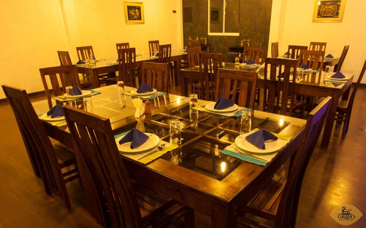 Grand Detagamuwa Hotel Kataragama Buitenkant foto
